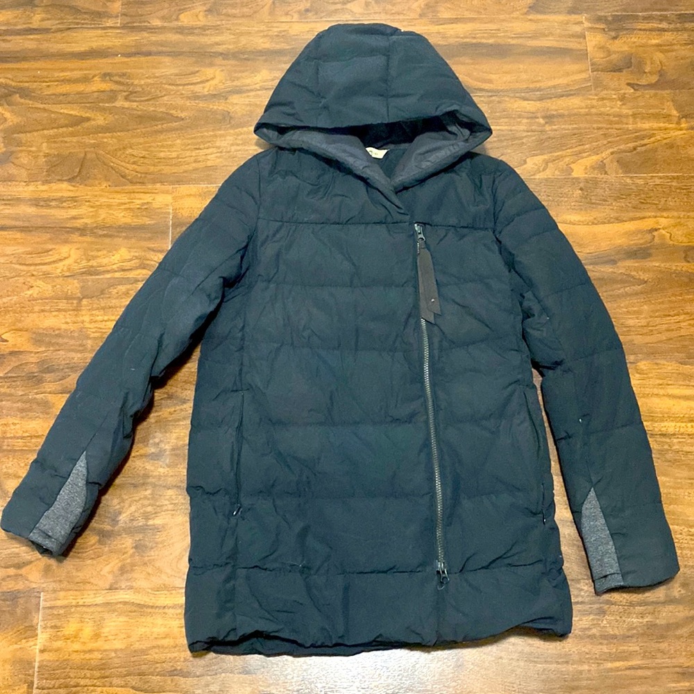 Lululemon Puffy Blanket Jacket black size 6